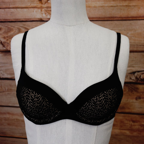 Victoria secret lined demo bra size 32B