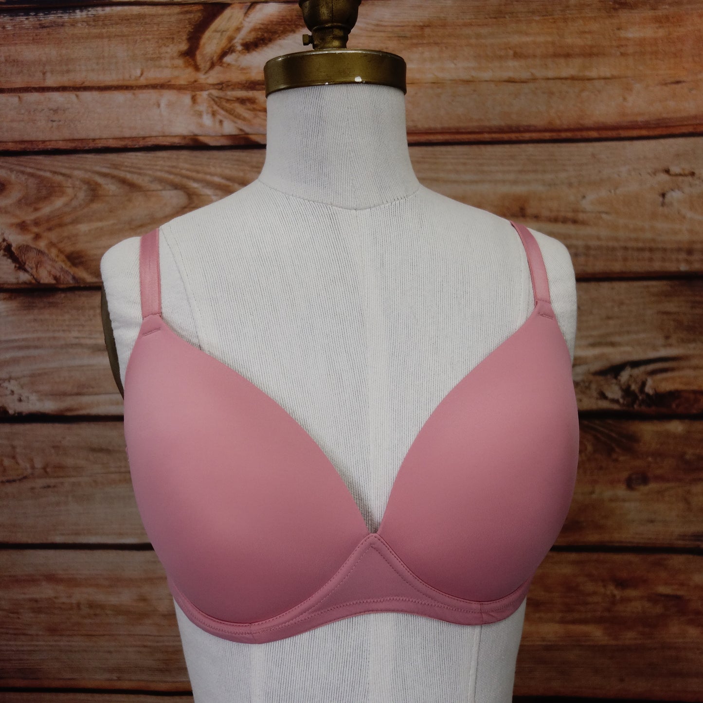 NEW VICTORIA SECRET PINK WEAR EVERYWHERE WIRELESS LIGHTLY LINED - 34DDD