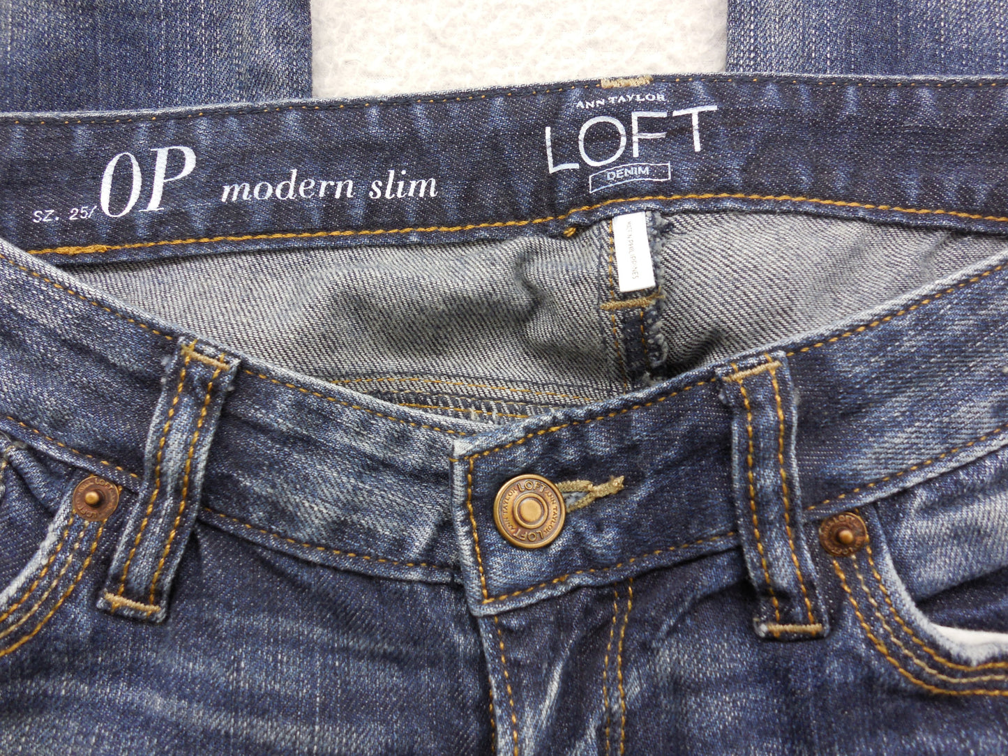 *Ann Taylor LOFT Modern Slim Skinny Denim Jeans - 0 Petite